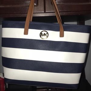 Michael Kors Jet Set Travel Tote